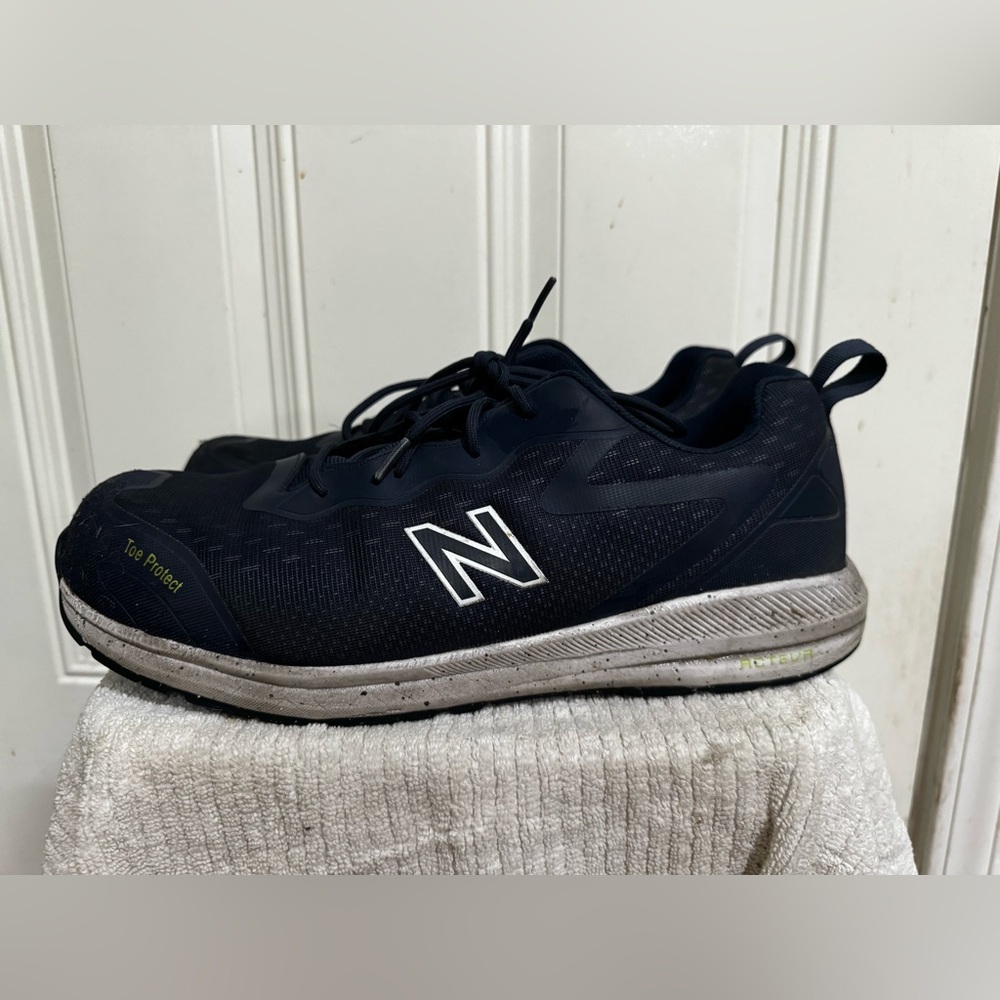 New Balance Logic Safety Toe - image 3